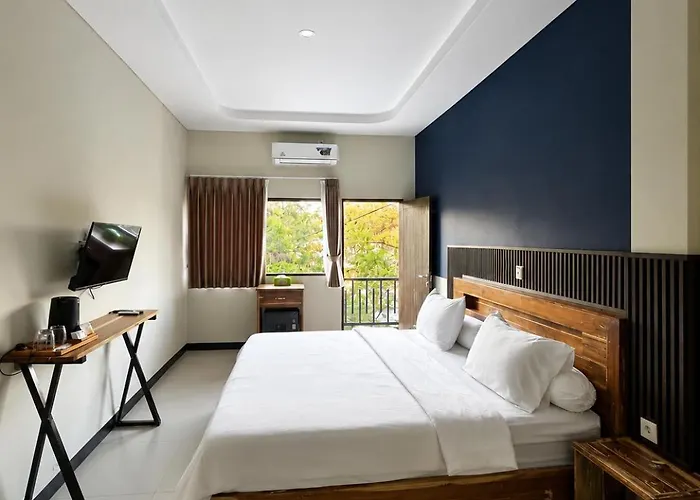Hostel Labuan Ora