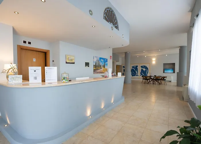 Relax Hotel Acquaviva - Tuscany Hills