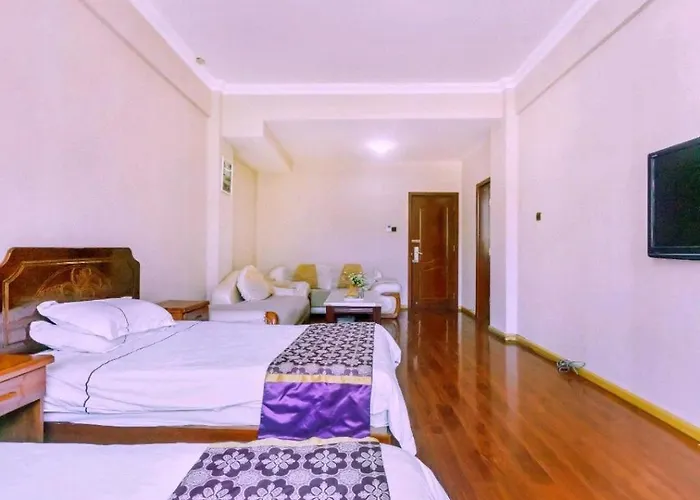 Tengchong Feng Guang Hotel