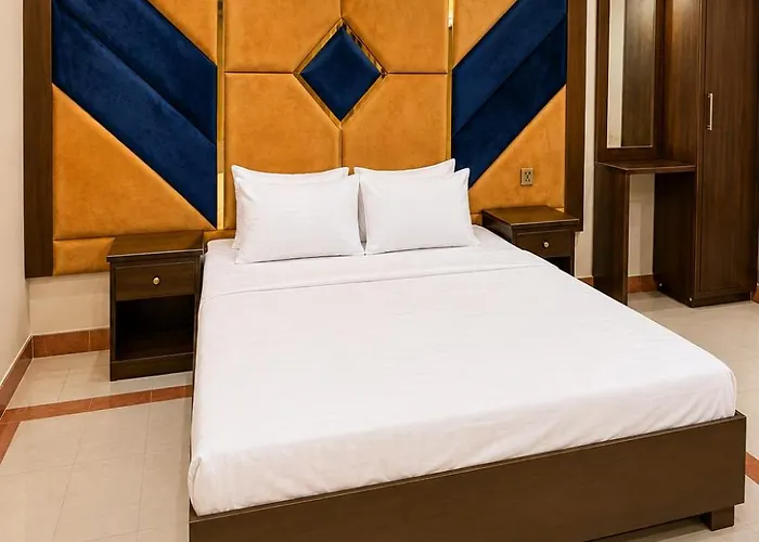 New Elegant Hotel