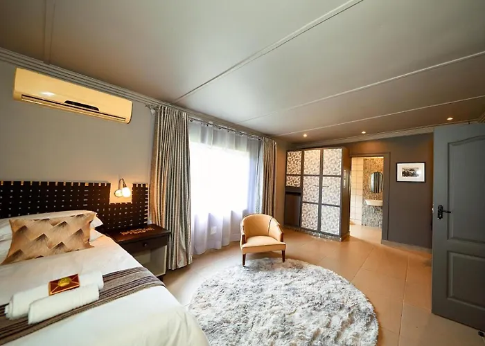 Q Guesthouse