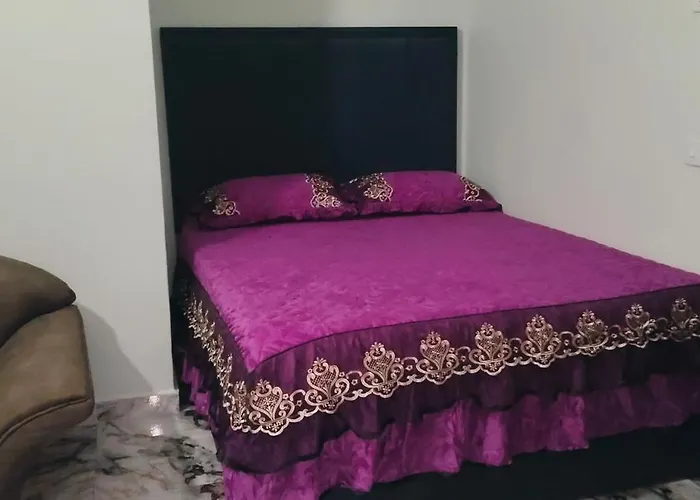 Optizee Hotel And Suites