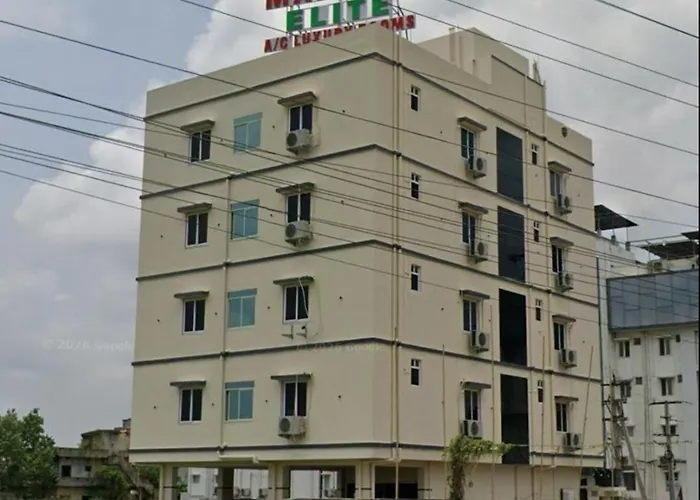 Hotel Madhavi Elite