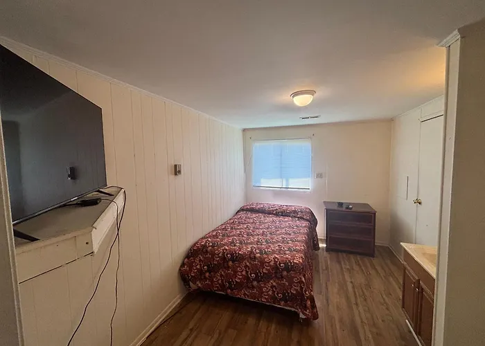 Trail Motel