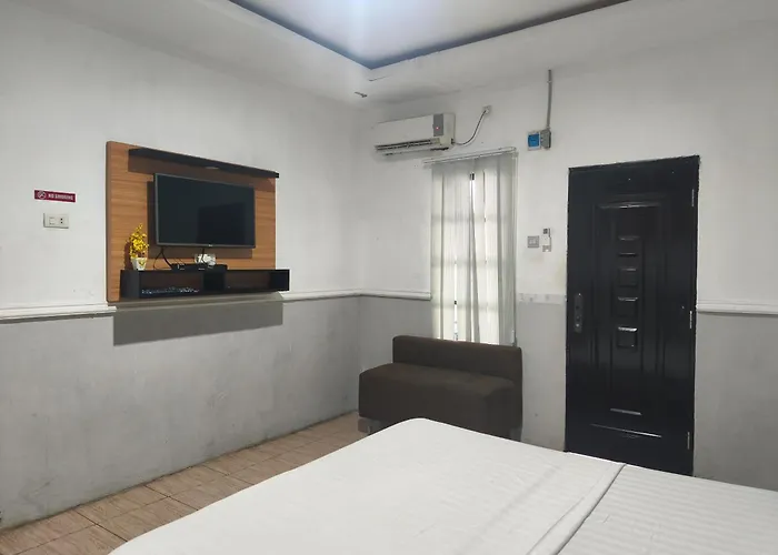Hotel O Near Mall Boemi Kedaton Formerly House Of Tuwuh 1