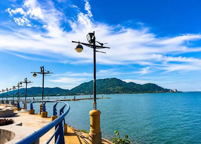 Ark Lumut Seafront Hotel