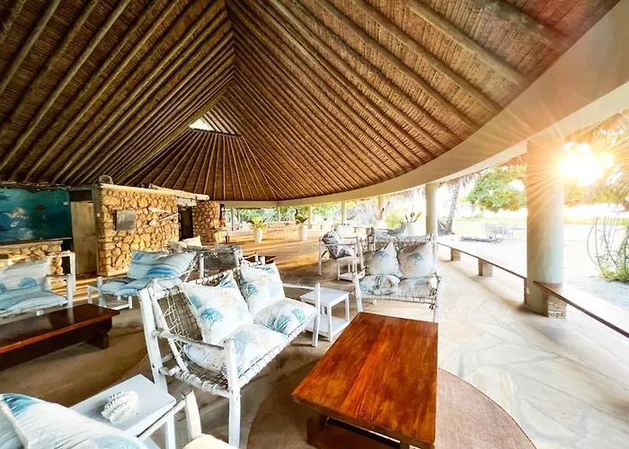 Emayani Beach Lodge