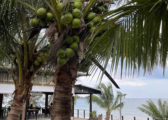 Infinity Beach Bungalows And Restaurant