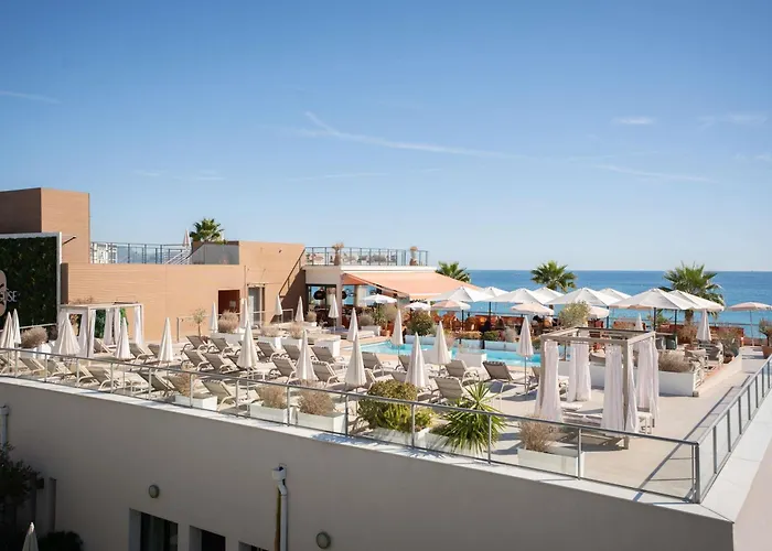 Mercure Villeneuve Loubet Plage