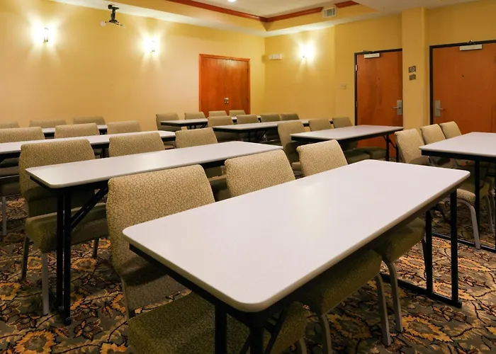 Holiday Inn Express Hotel And Suites Fairfield-North By Ihg