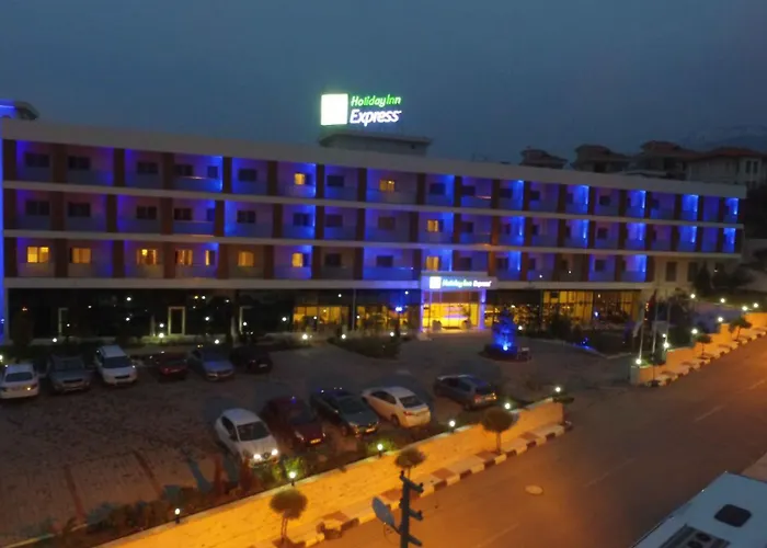 Holiday Inn Express Manisa-West By Ihg