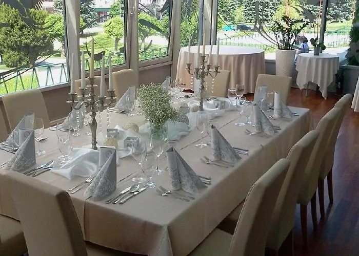 Hotel Saris