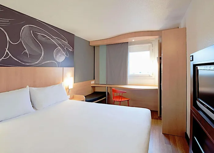 Ibis Porto Alegre Assis Brasil - Estacionamento Gratuito Para Hospedes