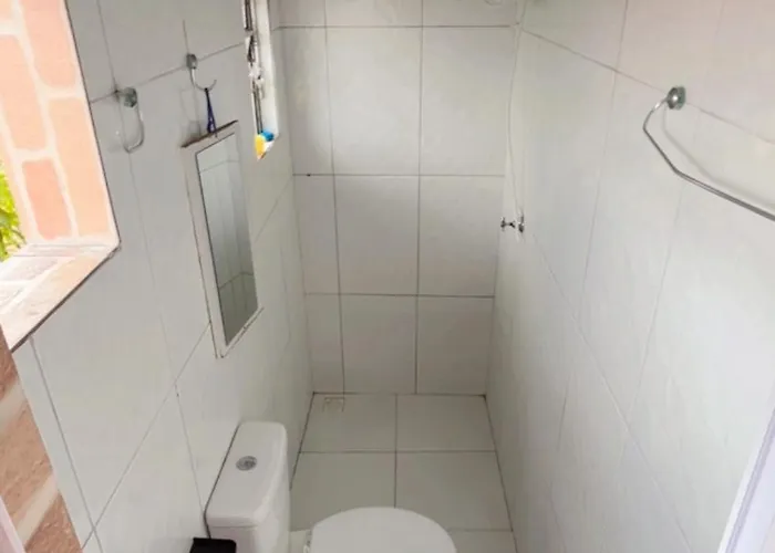 Casa bem organizada próximo à praia e centro