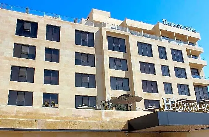 H Luxury Hotel