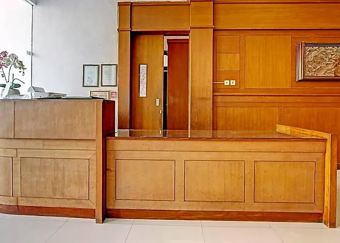 Hotel O Griya Lestari Pati 2