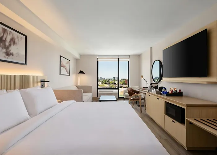 Red Roof Inn Plus+ Vancouver Airport