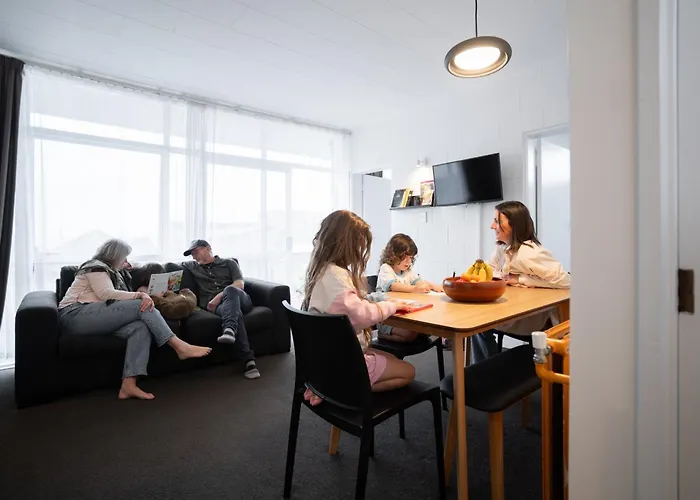 Aura Accommodation