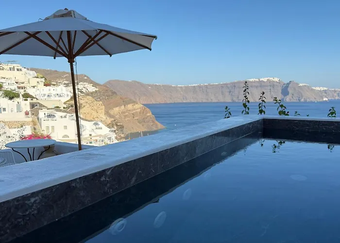 Chelidonia Luxury Suites Oia 