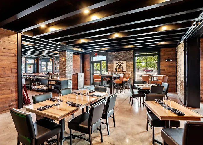 Cobblestone Hotel & Suites - De Pere Green Bay