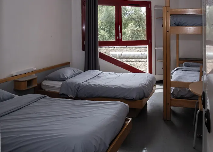 Auberge De Jeunesse Hi Strasbourg 2 Rives