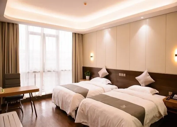 Greentree Eastern Rizhao High Speed Railway Station Hotel