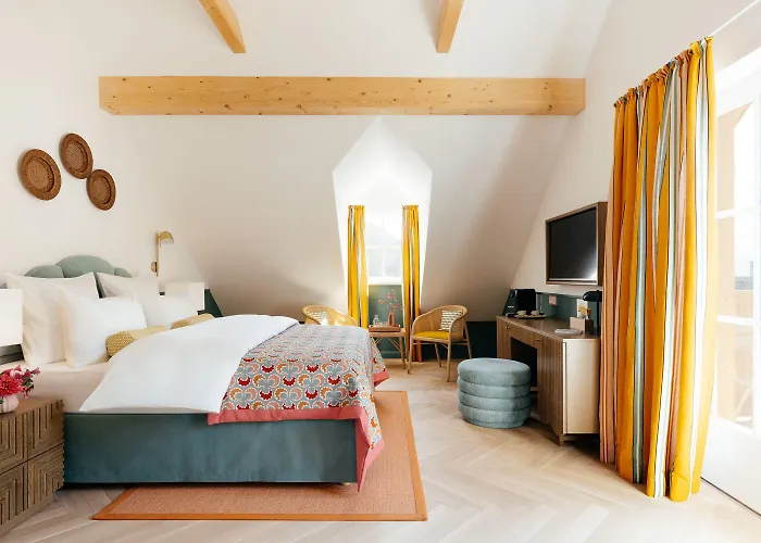 Villa Alma - A Lakeside Boutique Hotel