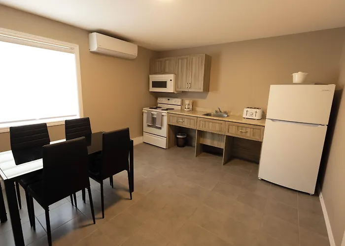 Motel 7 Inn & Suites