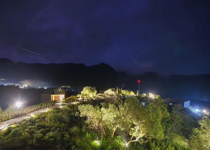 Artotel Cabin Bromo