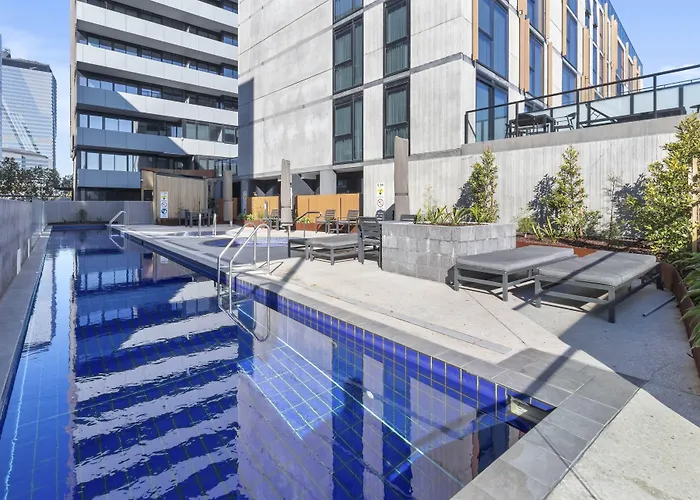 Melbourne City Apartment Hotel