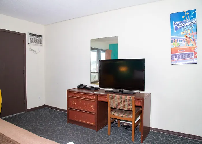 Bowmont Motel