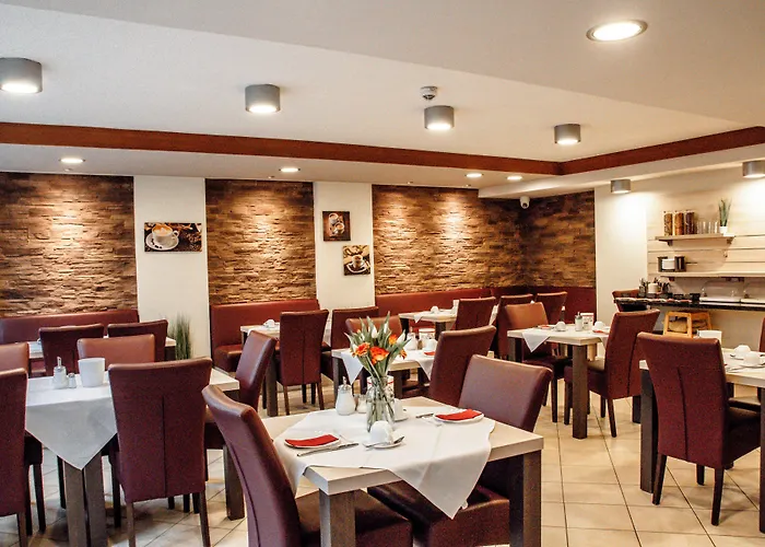 Central Hotel Garni