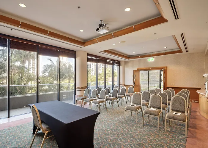 Oaks Gold Coast Hotel