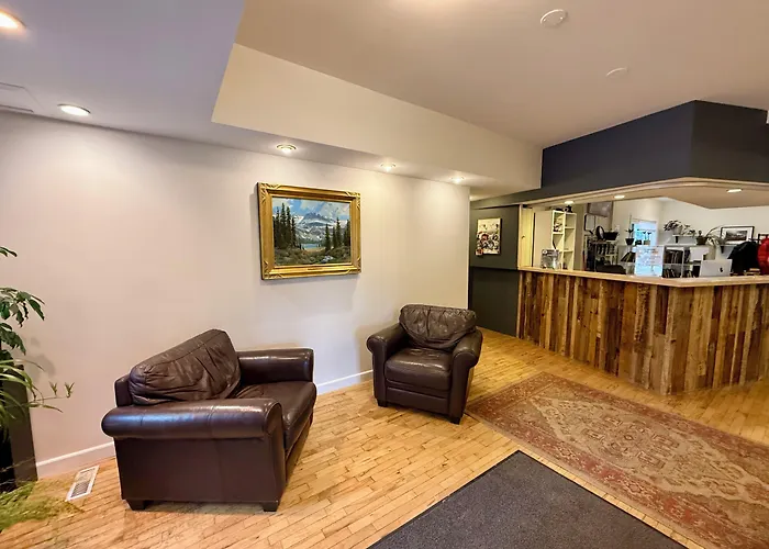 Canmore Alpine Hostel - Alpine Club Of Canada