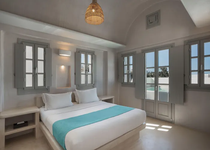 Danae Suites Santorini
