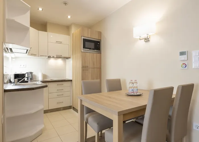 Silver Crown Hotel & Residence, Palace Quarter