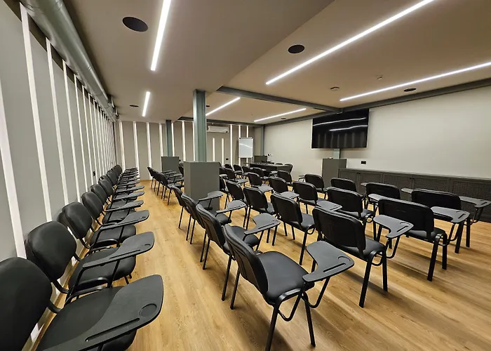 Petousis Hotel & Suites