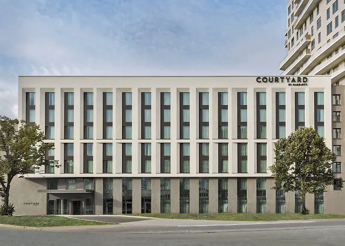 Courtyard By Marriott Hamburg City