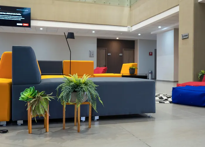 Th Hotel & Vivienda