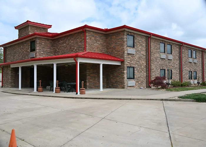 Giles Hotel Inn And Suites