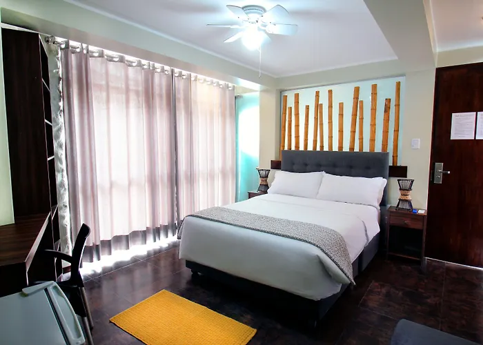 Banana'S Adventure Hostel