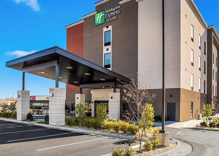 Holiday Inn Express & Suites Tulsa East - Catoosa By Ihg