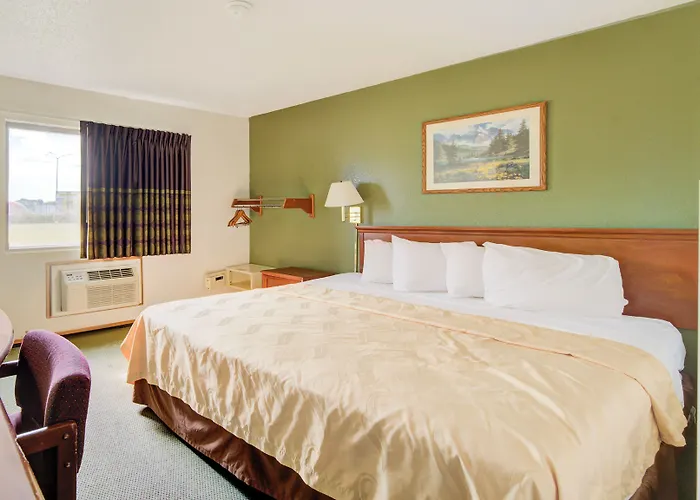 Amerihost Inn & Suites