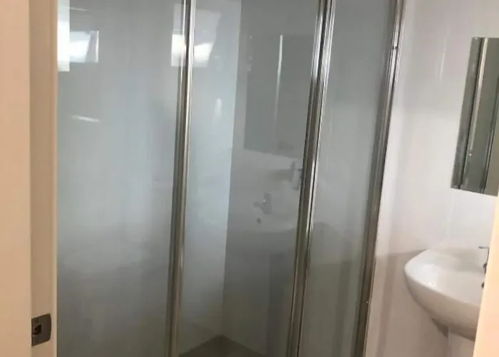 Carlton Suites