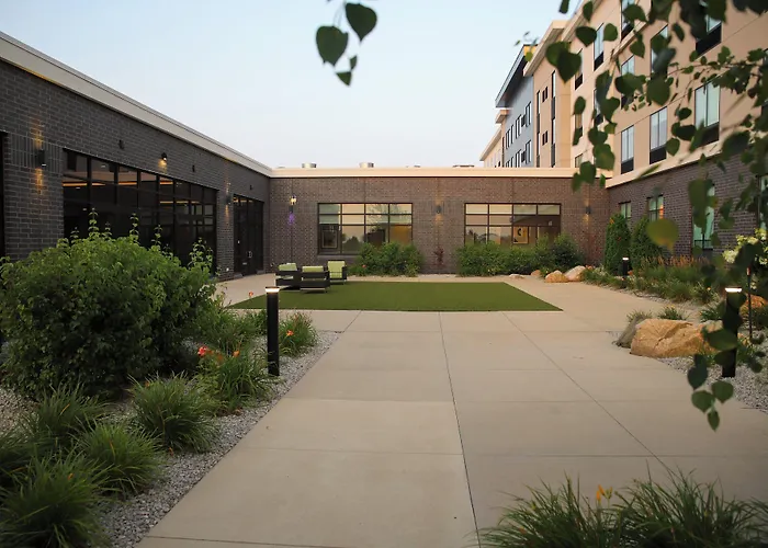 Holiday Inn & Suites Cedar Falls-Waterloo Event Ctr By Ihg