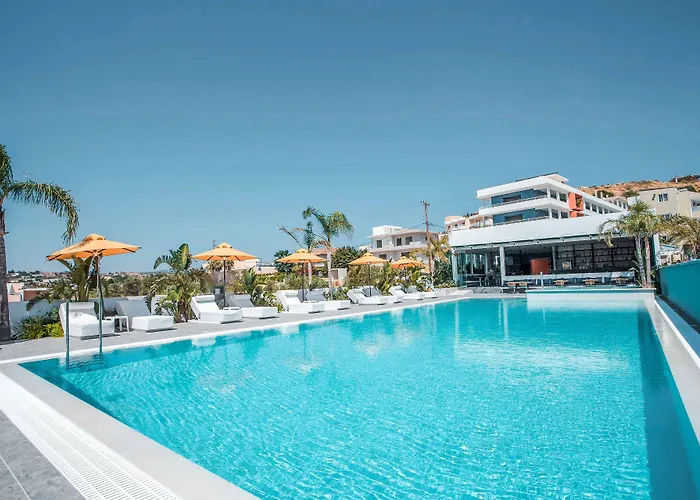 Mazoren Art Hotel