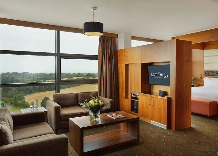 The Gateway Hotel