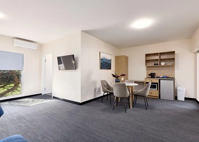 Inala Hotel