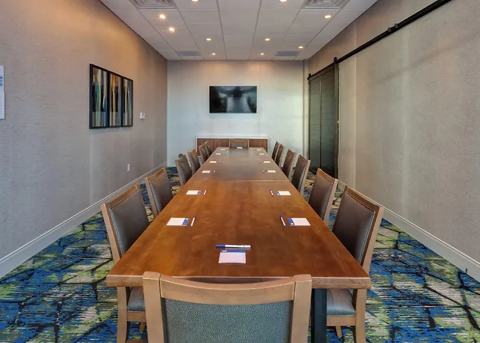 Holiday Inn Express & Suites - Cedar Springs - Grand Rapids N By Ihg