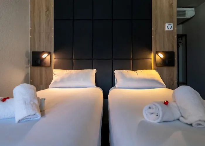 Hotel Le Cyrano Bergerac